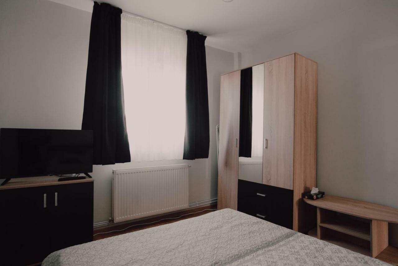 Edgar.S Place Appartamento Sibiu Esterno foto
